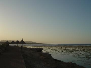 Abendstimmung &uuml;ber dem Hausstrand