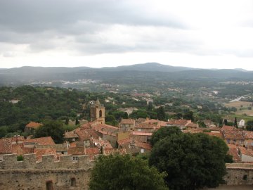 Aussicht von der Burg auf das Dorf Grimaud