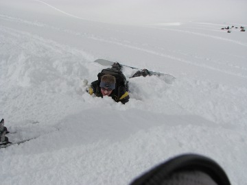 Efan simuliert einen Sturz f&uuml;r die Kamera