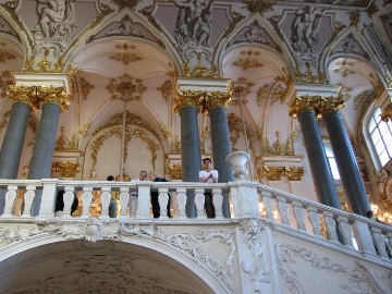 Donny im prunkvollen Aufgang