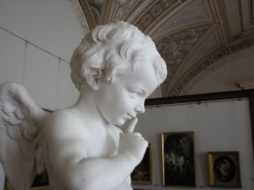 Was will das Engelchen der B&uuml;ste sagen?